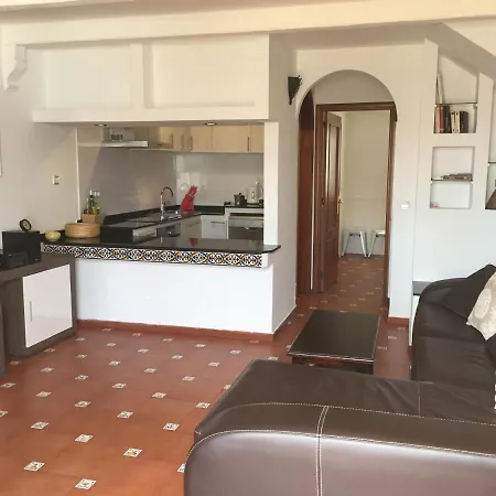 Comfortable Duplex, 70M From The Beach, Sea View From Balcony, Free Wifi Διαμέρισμα Κοραλέχο