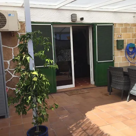 Comfortable Duplex, 70M From The Beach, Sea View From Balcony, Free Wifi *