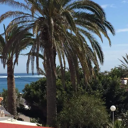Apartment Comfortable Duplex, 70M From The Beach, Sea View From Balcony, Free Wifi