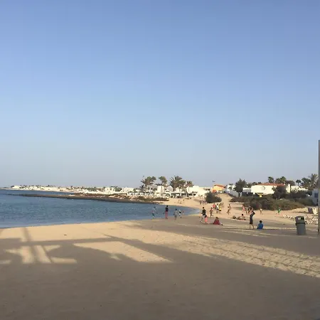 Comfortable Duplex, 70M From The Beach, Sea View From Balcony, Free Wifi Appartement